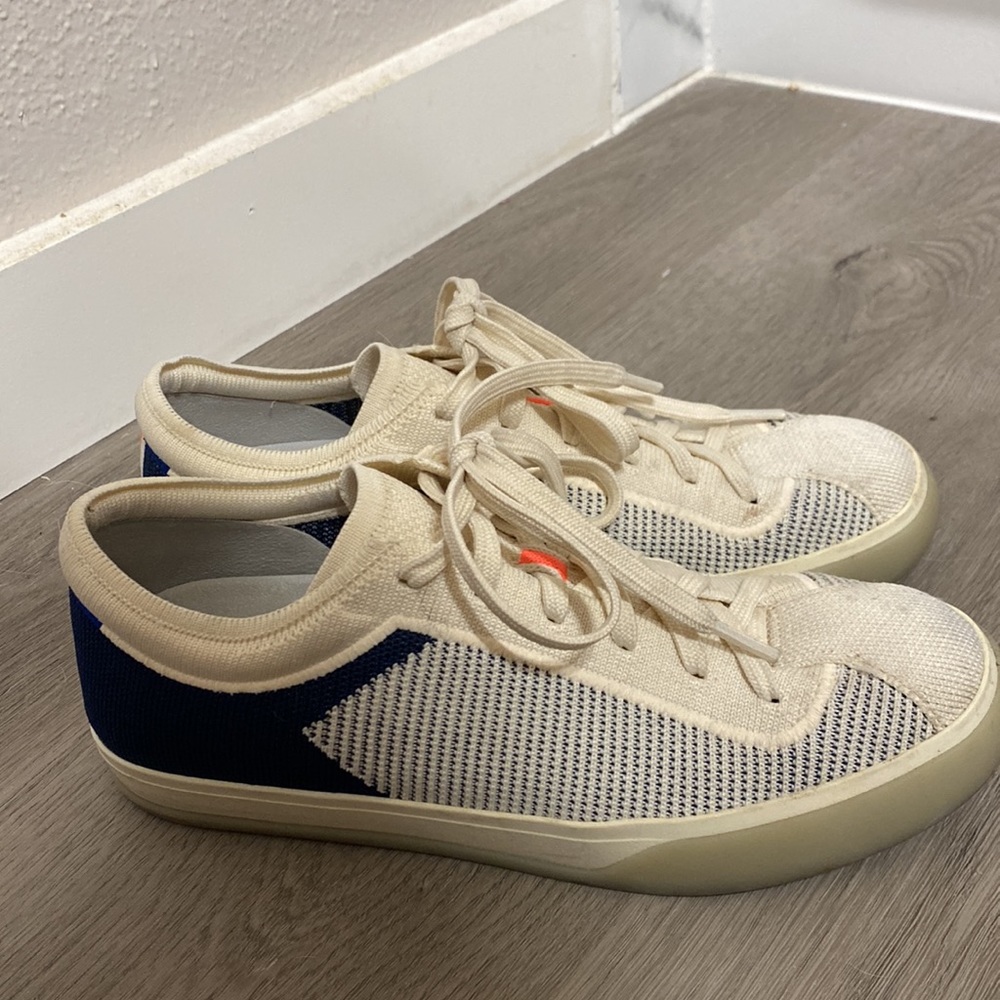 Limited Edition Rothy’s Lace Up Sneaker - Picture 2 of 5